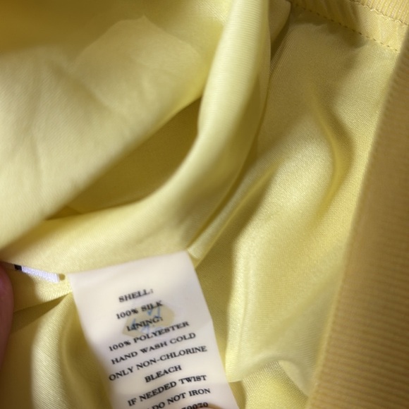 Ann Taylor Sunny Yellow Midi Skirt - women’s size 4 - pleated - 100% silk - Picture 5 of 6